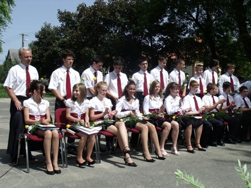 2010isk_027